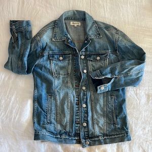 Like new a madewell denim jacket